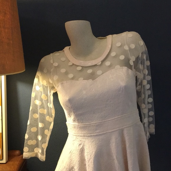 NWT Sweetheart Dot Fit & Flare Dress Cream - Picture 5 of 7